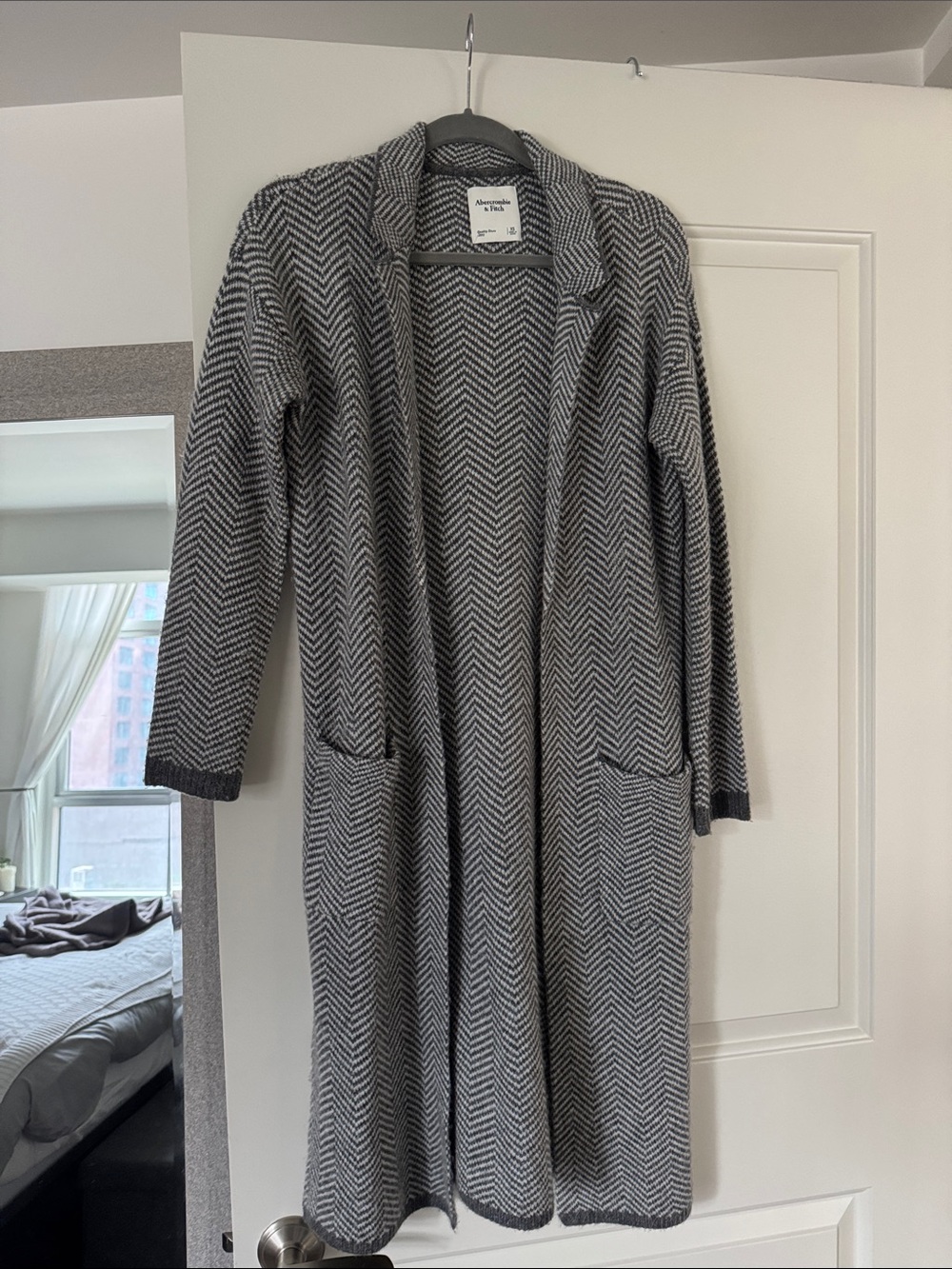 Abercrombie & Fitch Gray Herringbone Long Open-Front Cardigan